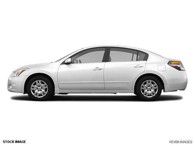 Nissan Altima 2012 photo 2