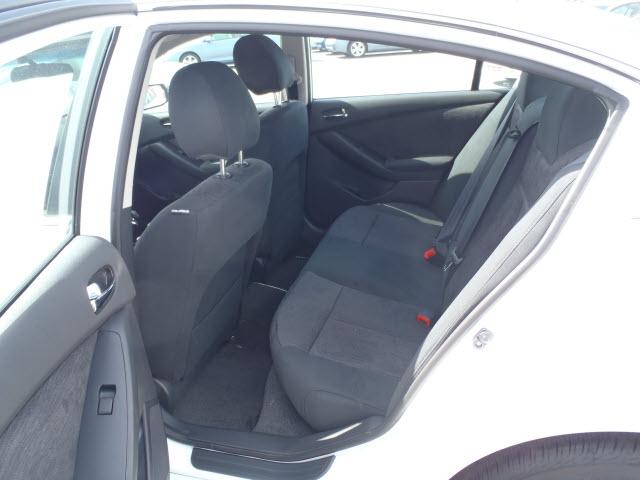 Nissan Altima 2012 photo 3