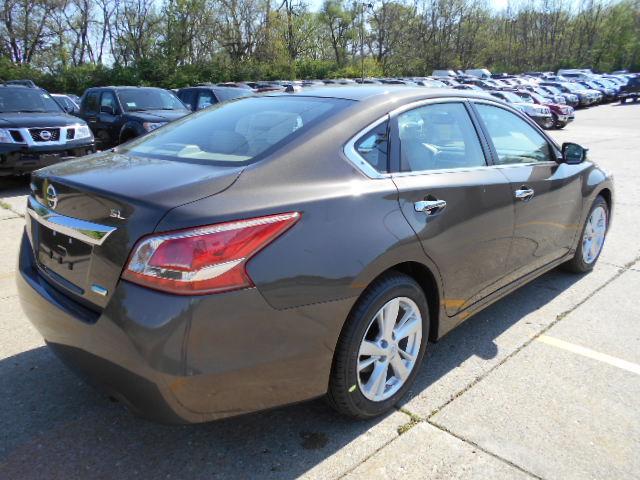 Nissan Altima 2013 photo 1