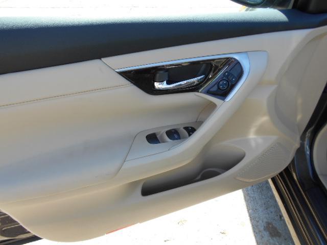 Nissan Altima 2013 photo 2