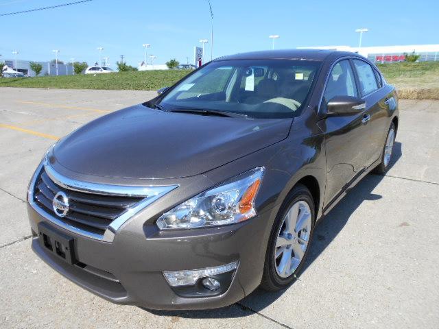 Nissan Altima 2013 photo 4