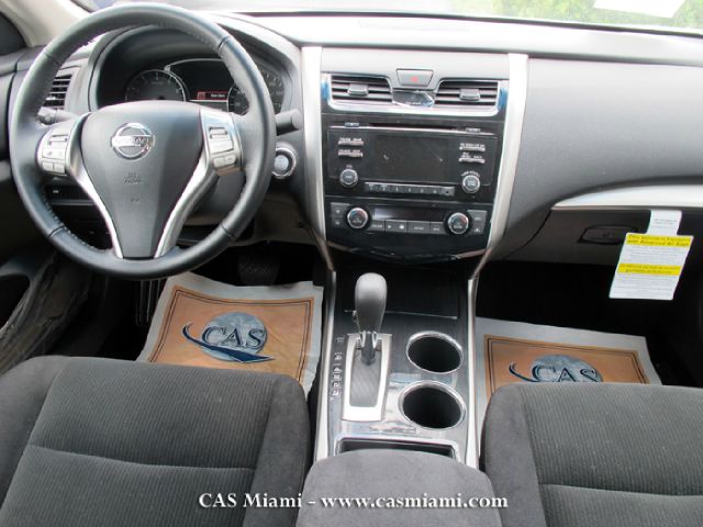 Nissan Altima 2013 photo 5