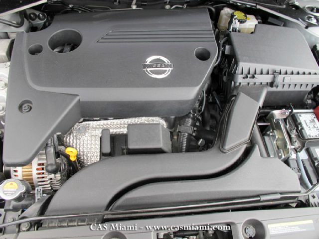 Nissan Altima 2013 photo 6