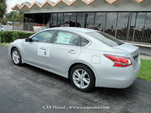 Nissan Altima 2013 photo 7