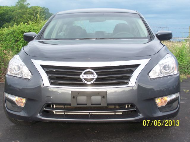 Nissan Altima 2013 photo 4