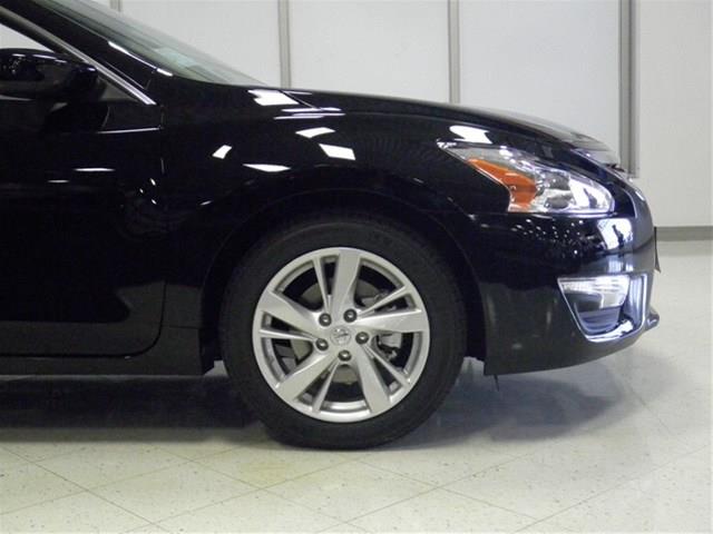 Nissan Altima 2013 photo 3