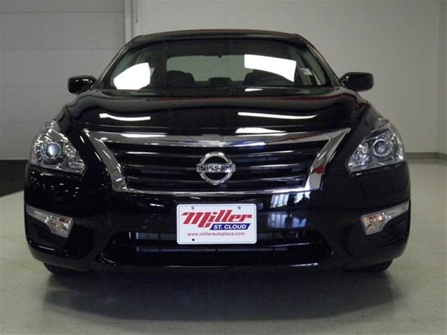 Nissan Altima 2013 photo 32