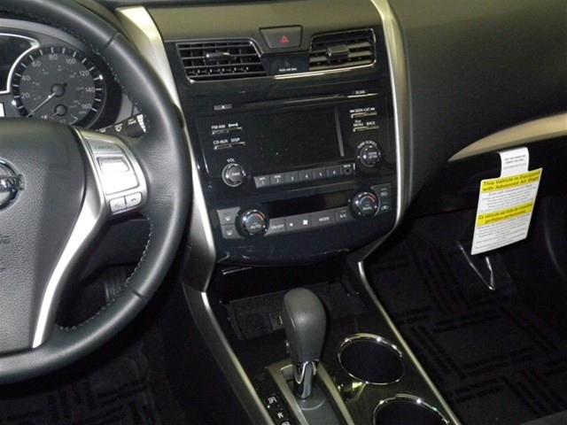 Nissan Altima 2013 photo 36