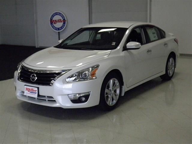 Nissan Altima 2013 photo 1