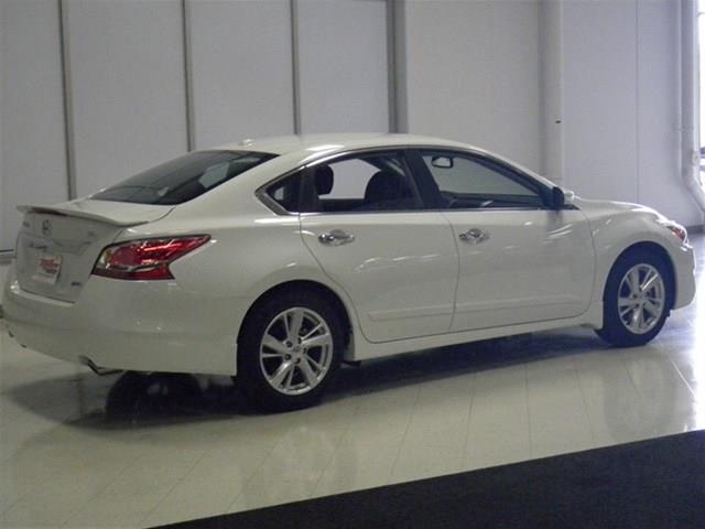 Nissan Altima 2013 photo 3