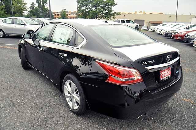 Nissan Altima 2013 photo 2