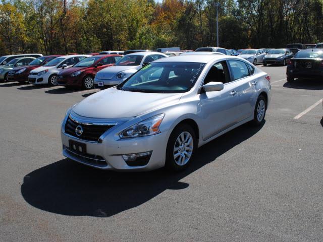 Nissan Altima 2013 photo 4