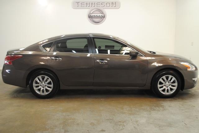 Nissan Altima 2013 photo 19