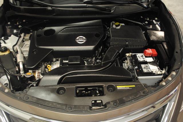 Nissan Altima 2013 photo 20