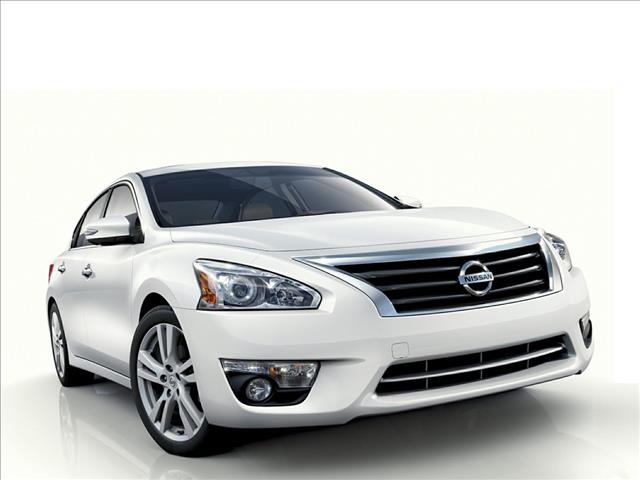 Nissan Altima 2013 photo 1