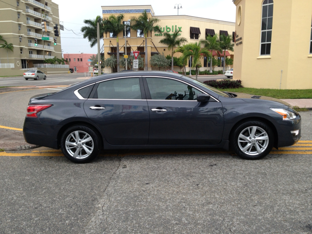 Nissan Altima 2013 photo 4