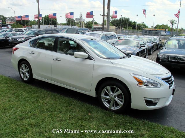 Nissan Altima 2013 photo 11