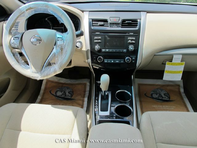 Nissan Altima 2013 photo 6