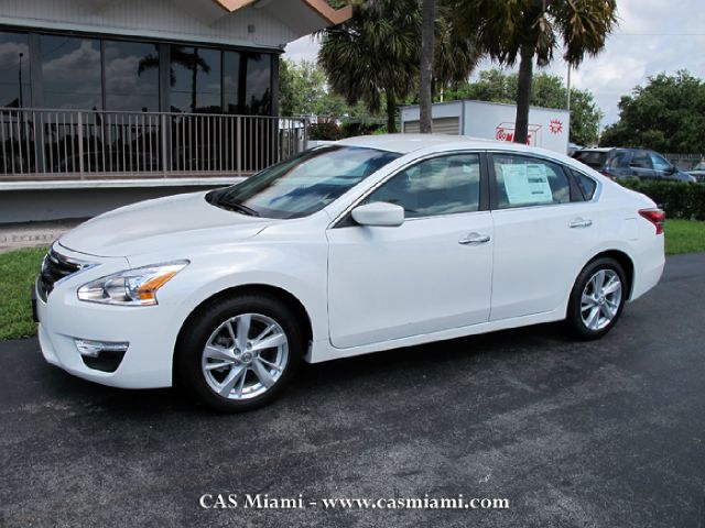 Nissan Altima 2013 photo 9