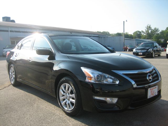 Nissan Altima 2013 photo 4