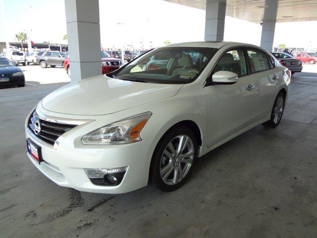 Nissan Altima 2013 photo 25