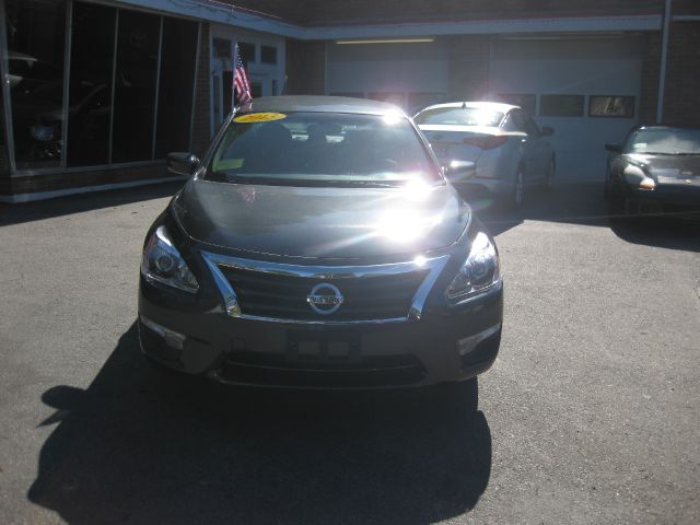 Nissan Altima 2013 photo 3