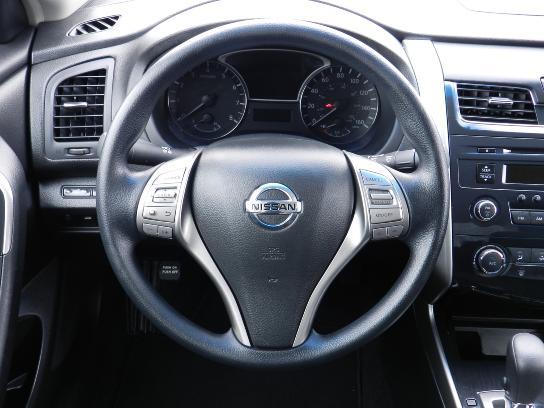 Nissan Altima 2013 photo 22