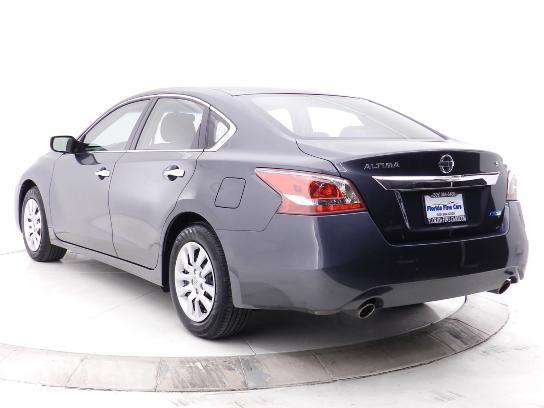 Nissan Altima 2013 photo 25