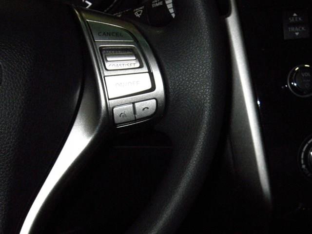 Nissan Altima 2013 photo 16