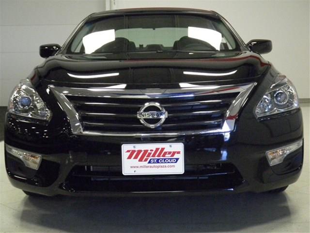 Nissan Altima 2013 photo 24