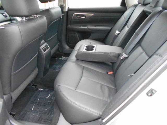 Nissan Altima 2013 photo 19