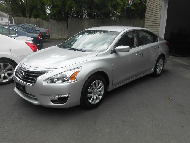 Nissan Altima 2013 photo 4