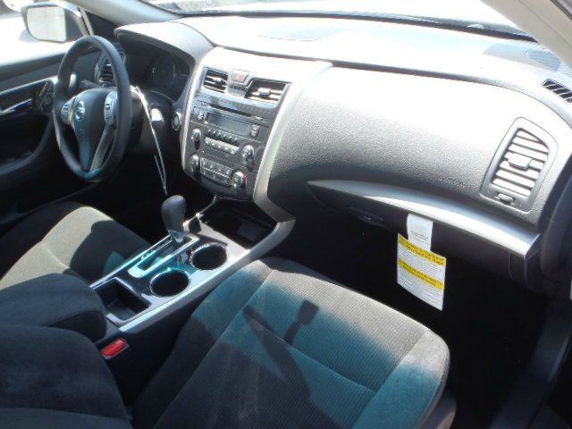 Nissan Altima 2013 photo 4