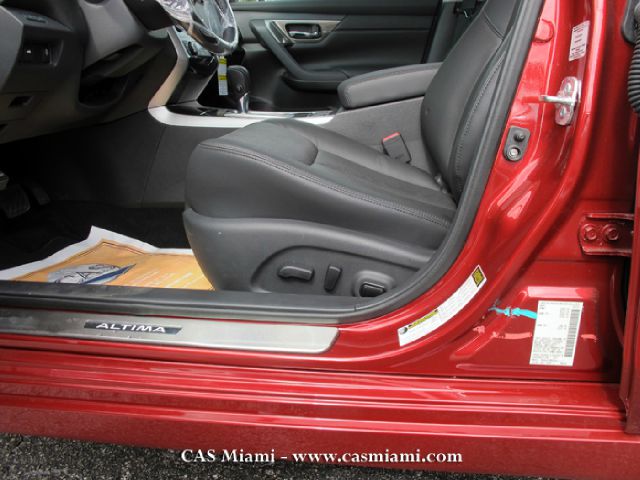 Nissan Altima 2013 photo 4