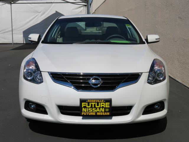 Nissan Altima 2013 photo 1