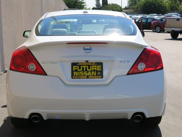 Nissan Altima 2013 photo 4