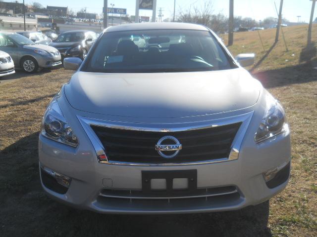 Nissan Altima 2013 photo 18