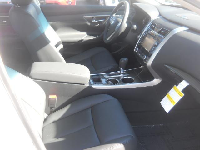 Nissan Altima 2013 photo 12