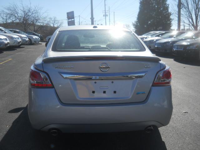 Nissan Altima 2013 photo 20