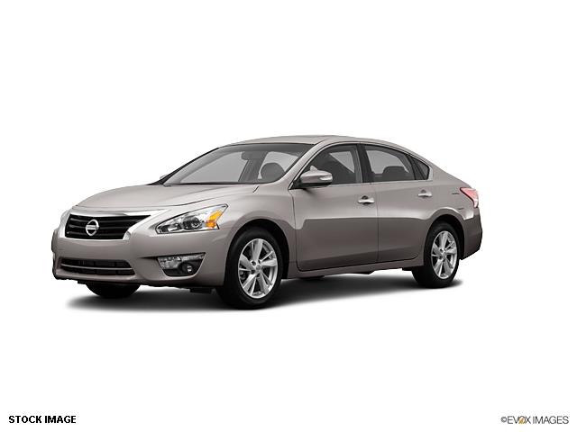 Nissan Altima 2013 photo 2