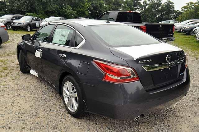 Nissan Altima 2013 photo 2