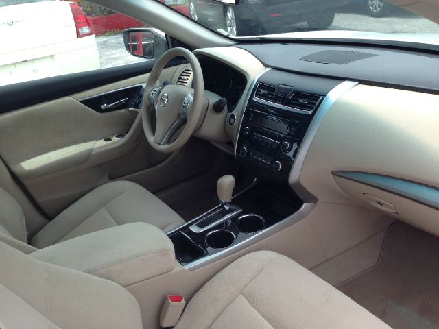 Nissan Altima 2013 photo 0