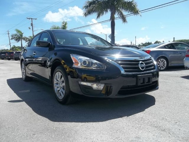 Nissan Altima 2013 photo 3