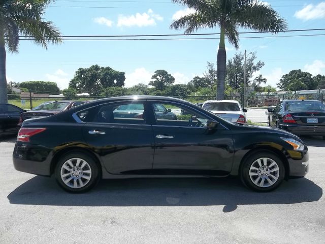 Nissan Altima 2013 photo 4