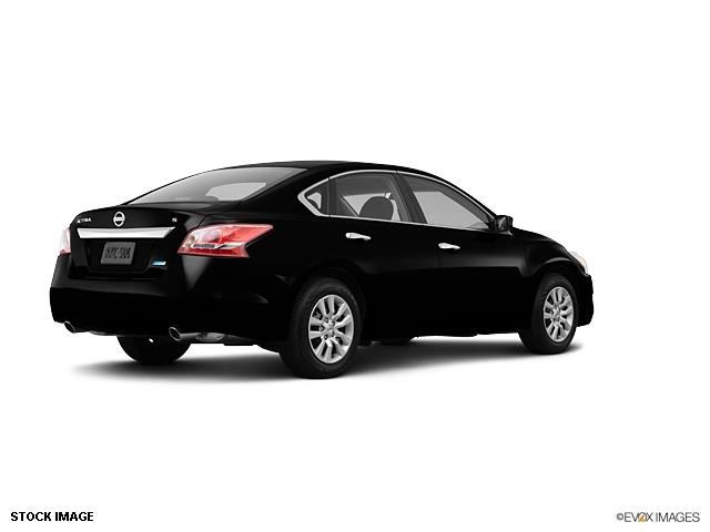 Nissan Altima Unknown Sedan