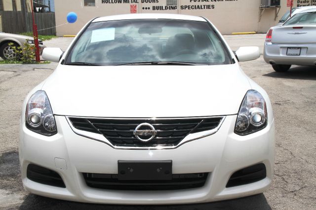 Nissan Altima C/k1500 2WD Extended Cab Coupe