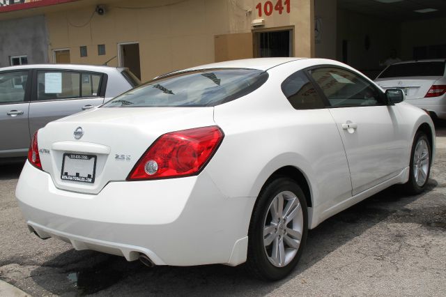 Nissan Altima 2013 photo 3