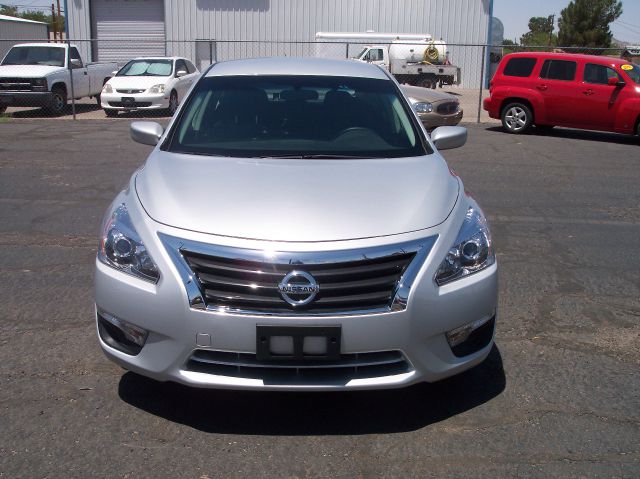 Nissan Altima 2013 photo 3