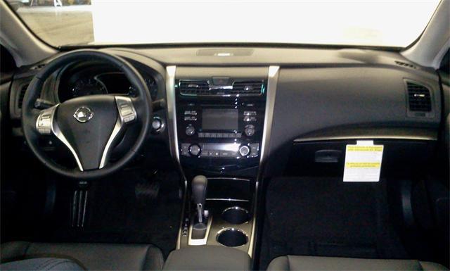 Nissan Altima 2013 photo 3