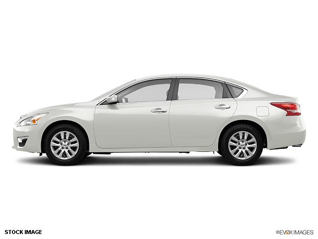 Nissan Altima 2013 photo 3